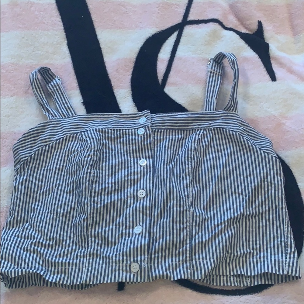 Brandy Melville crop top